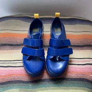 Mini Melissa Velcro shoes